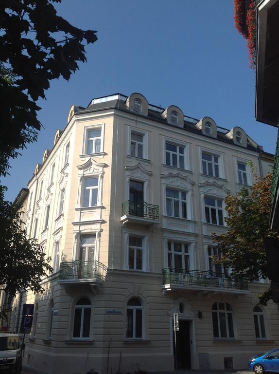 Apartamenty Lili & Country Krakau Buitenkant foto